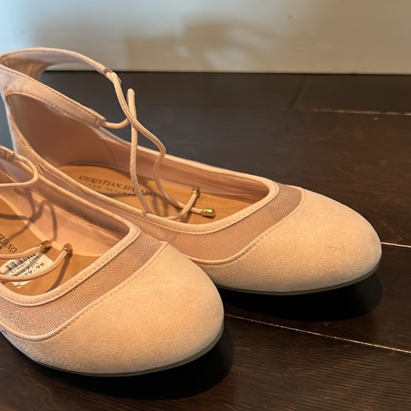 Christian sirjano flats EUC 7.5 - Picture 4 of 7